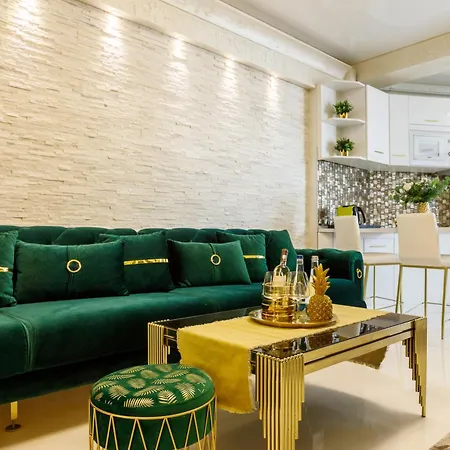 Beachscape Apartment *